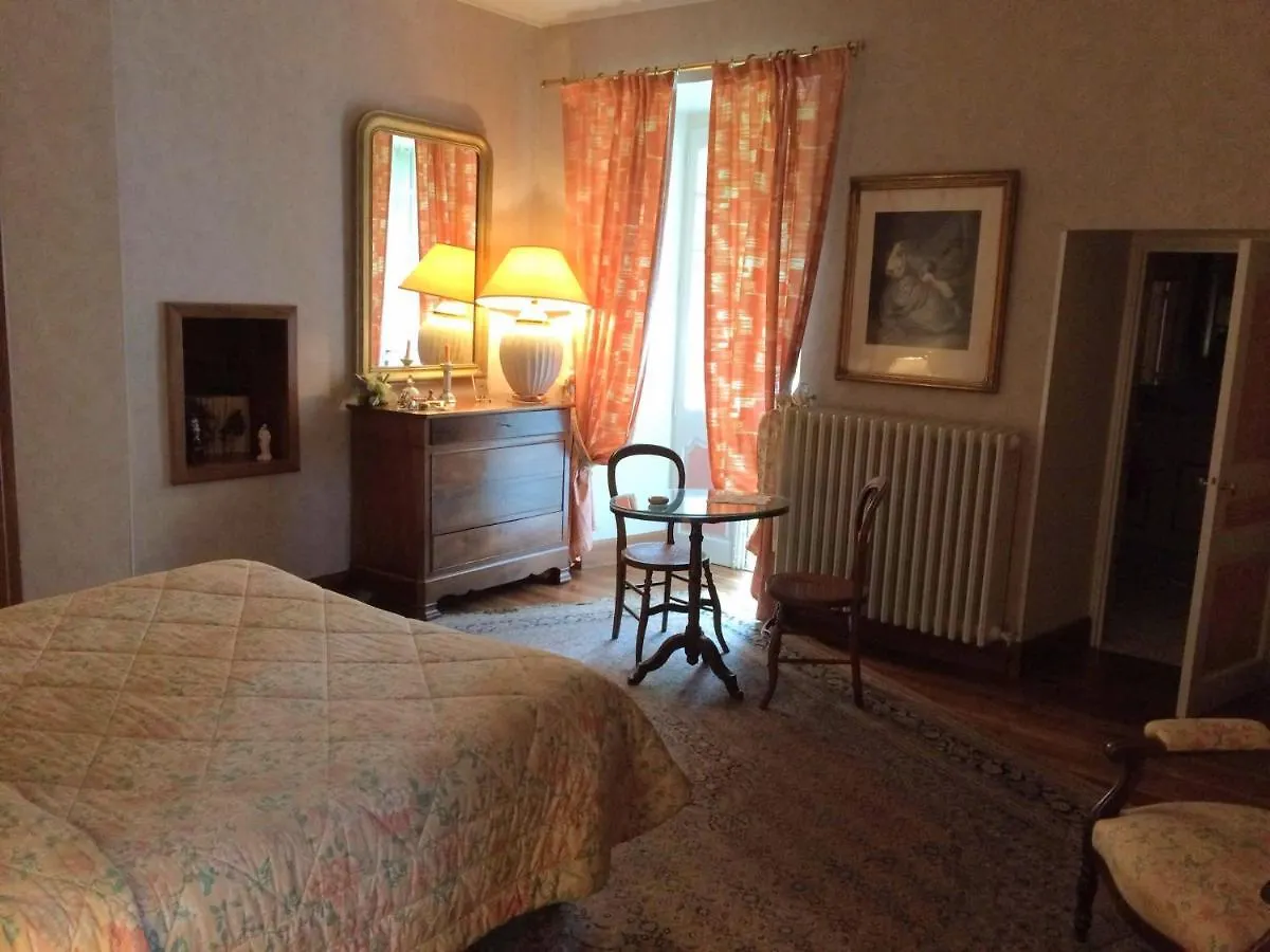 ベッド・アンド・ブレックファスト Chambre Thomas サン・ジャン・デュ・ブリュエル